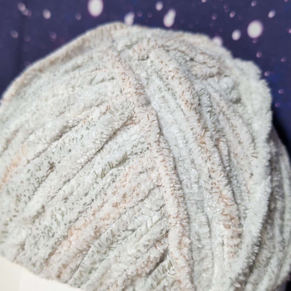 2 Brand New Skeins Bernat Baby Blanket Frosting Yarn SUNDAY TIMES & GOLDEN HOUR - Picture 6 of 10